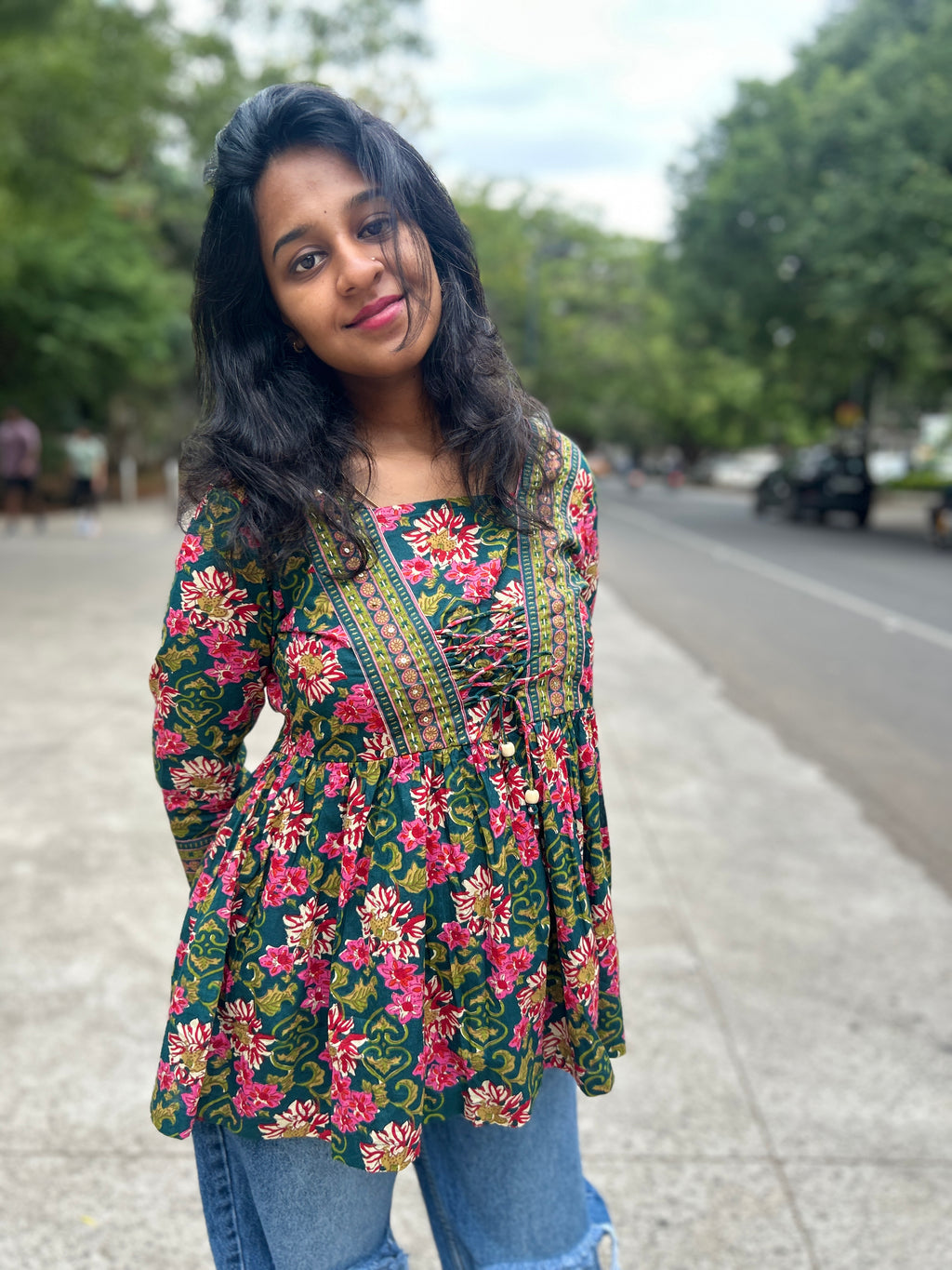 GREEN FRONT KNOT PEPLUM TOP