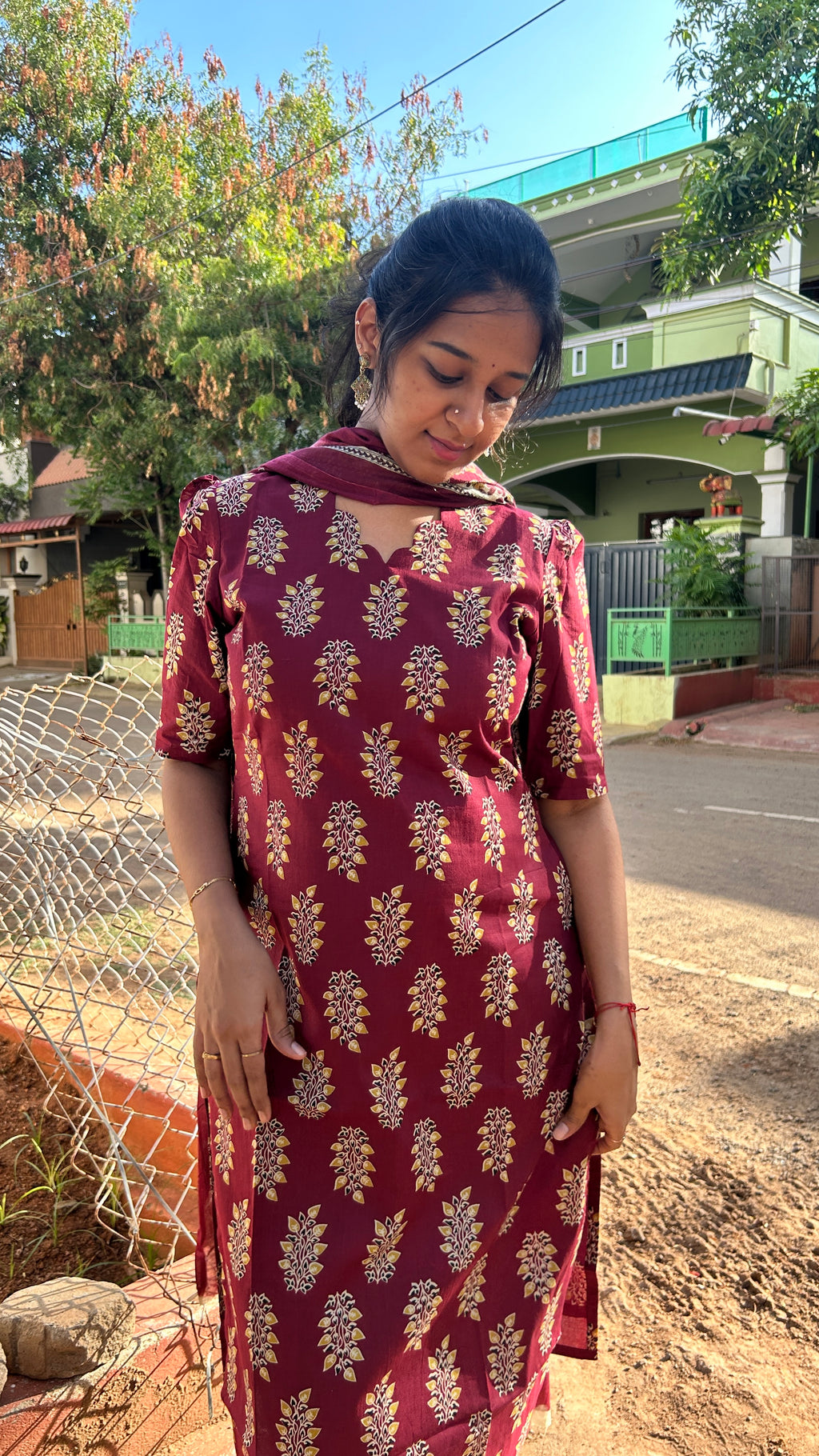 MAROON TOP AND DUPATTA SET