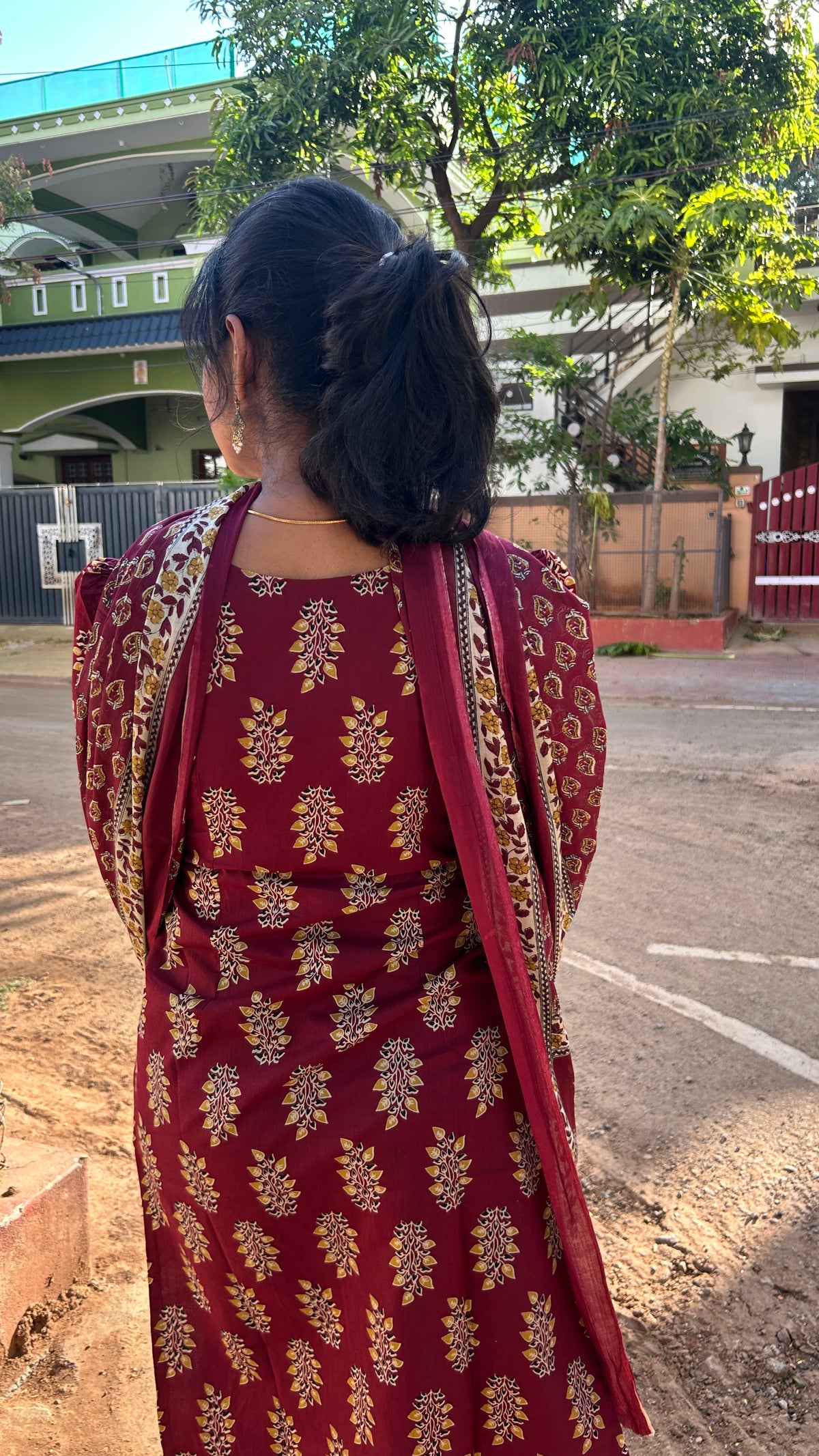 MAROON TOP AND DUPATTA SET