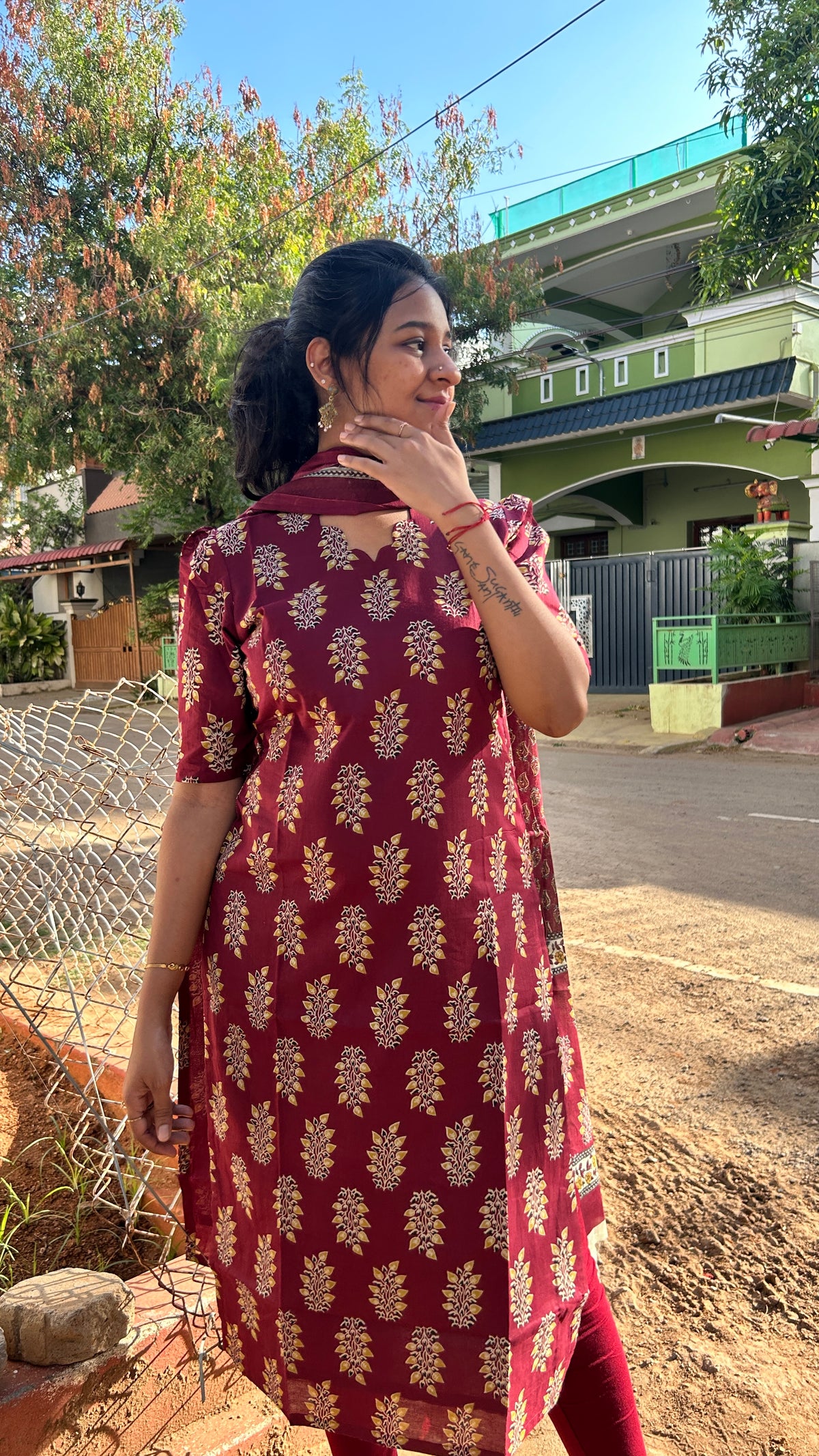 MAROON TOP AND DUPATTA SET